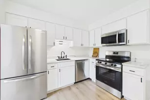 4525 Blackhawk Ln, Lisle, IL 60532 - Photo 20