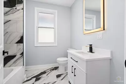 10521 S Edbrooke Avenue, Chicago, IL 60628 - Photo 18