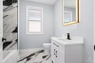 10521 S Edbrooke Ave, Chicago, IL 60628 - Photo 18