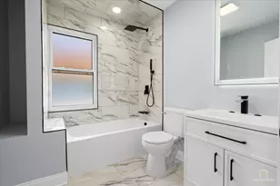 10521 S Edbrooke Ave, Chicago, IL 60628 - Photo 24
