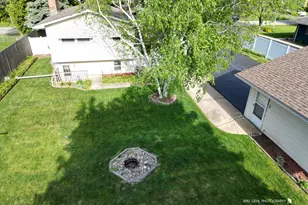 539 Thompson Ave, Winthrop Harbor, IL 60096 - Photo 24