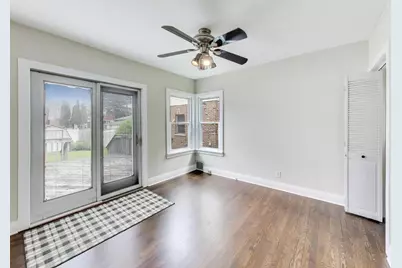 1602 Hills Avenue, Des Plaines, IL 60016 - Photo 12