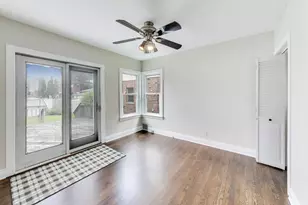 1602 Hills Ave, Des Plaines, IL 60016 - Photo 12