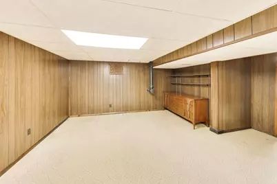 1602 Hills Avenue, Des Plaines, IL 60016 - Photo 20