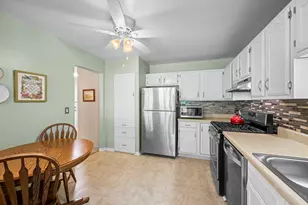 1309 Nutmeg Ct, Mount Prospect, IL 60056 - Photo 8