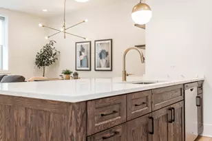 2313 W North Ave, Chicago, IL 60647 - Photo 8