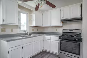 815 7th St, Colona, IL 61241 - Photo 4