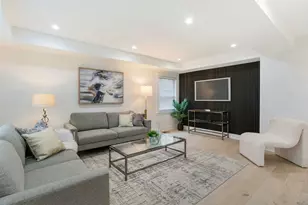 5232 Greenwood St, Skokie, IL 60077 - Photo 2
