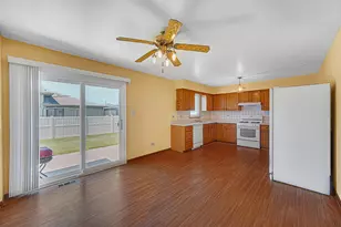 20124 Dolphin Ave, Lynwood, IL 60411 - Photo 6