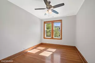 2717 W Argyle St, Chicago, IL 60625 - Photo 18