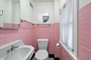 2925 W Greenleaf Ave, Chicago, IL 60645 - Photo 10