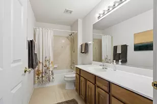 490 Dolton Ln, Carol Stream, IL 60188 - Photo 34