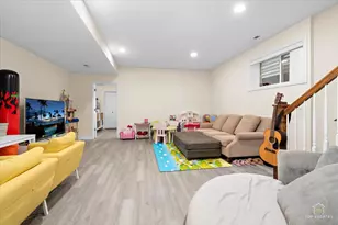 3300 S Western Ave, Chicago, IL 60608 - Photo 18