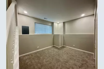 11S457 Rachael Court, Willowbrook, IL 60527 - Photo 2