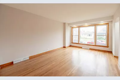 5028 S La Porte Avenue, Chicago, IL 60638 - Photo 2