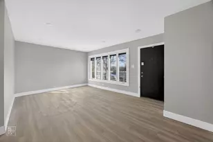 10240 S Torrence Ave, Chicago, IL 60617 - Photo 2