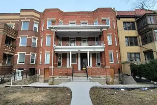 6711 N Sheridan Rd, Chicago, IL 60626 - Photo 1