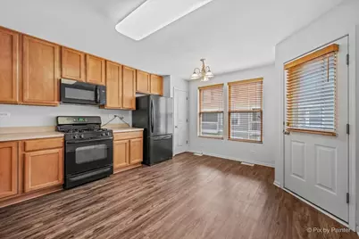 2415 Emily Lane, Elgin, IL 60124 - Photo 8