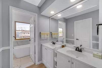 1623 W Bray Court, Arlington Heights, IL 60005 - Photo 18