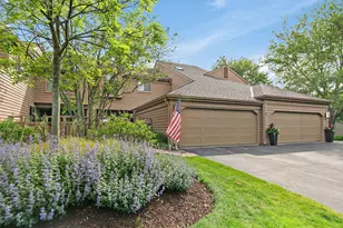 2360 Oak Hill Rd, Lake Barrington, IL 60010 - Photo 1