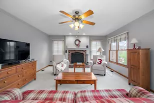 16200 Kingsport Rd, Orland Park, IL 60467 - Photo 4