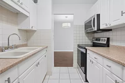 6171 N Sheridan Road #2104, Chicago, IL 60660 - Photo 12