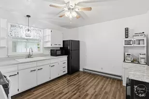 602 E 2nd St, Gilman, IL 60938 - Photo 12