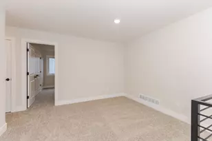5013 Finlen Ln, Bloomington, IL 61705 - Photo 32