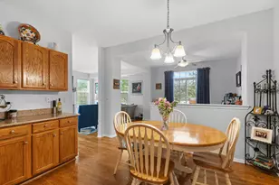 1116 Loganbury Ct, Elgin, IL 60120 - Photo 12