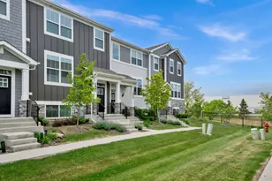 2867 Kessler Dr, Mundelein, IL 60060 - Photo 4