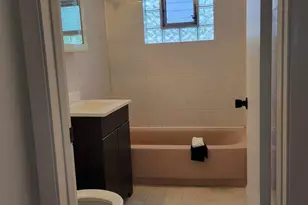 1725 Howard Ave W, Des Plaines, IL 60018 - Photo 6