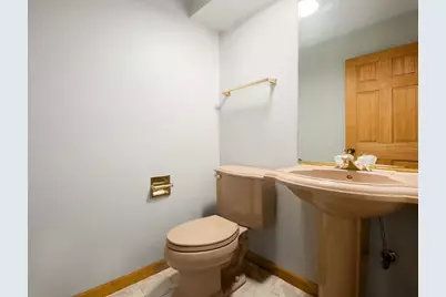 748 Berwick Place, Roselle, IL 60172 - Photo 12