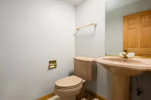 748 Berwick Pl, Roselle, IL 60172 - Photo 12