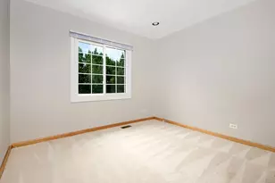 748 Berwick Pl, Roselle, IL 60172 - Photo 18