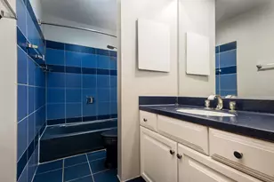 748 Berwick Pl, Roselle, IL 60172 - Photo 20