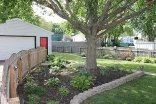 308 S 4th St, Kirkland, IL 60146 - Photo 4