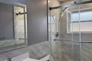 8523 W Winnemac Ave, Chicago, IL 60656 - Photo 4