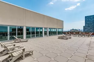 4170 N Marine Dr, Chicago, IL 60613 - Photo 36
