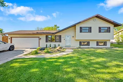 2408 W Fairview Lane, McHenry, IL 60051 - Photo 2