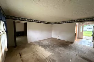 3001 Clifton Ct, Marion, IL 62959 - Photo 4