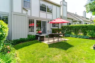 4692 N Sapphire Dr, Hoffman Estates, IL 60192 - Photo 24