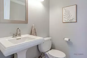 4692 N Sapphire Dr, Hoffman Estates, IL 60192 - Photo 14