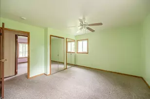 800 Waverly Ave, Streamwood, IL 60107 - Photo 12
