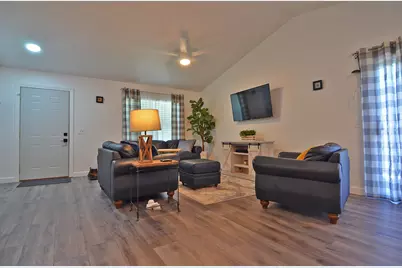 2122 Fox Chase Drive, Ottawa, IL 61350 - Photo 6