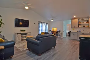 2122 Fox Chase Dr, Ottawa, IL 61350 - Photo 8