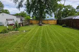312 Stone St, Kankakee, IL 60901 - Photo 12