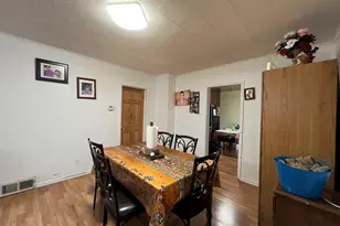 1416 Prospect Ave, Peru, IL 61354 - Photo 6