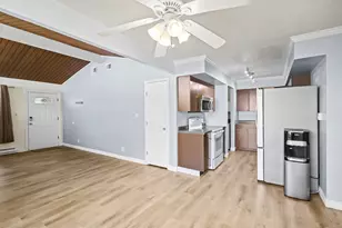 1613 Mary Ann Ln, Lockport, IL 60441 - Photo 8