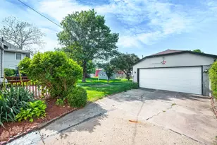 207 W Franklin St, Carlock, IL 61725 - Photo 32
