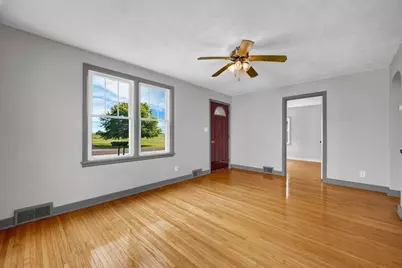 207 W Franklin Street, Carlock, IL 61725 - Photo 8